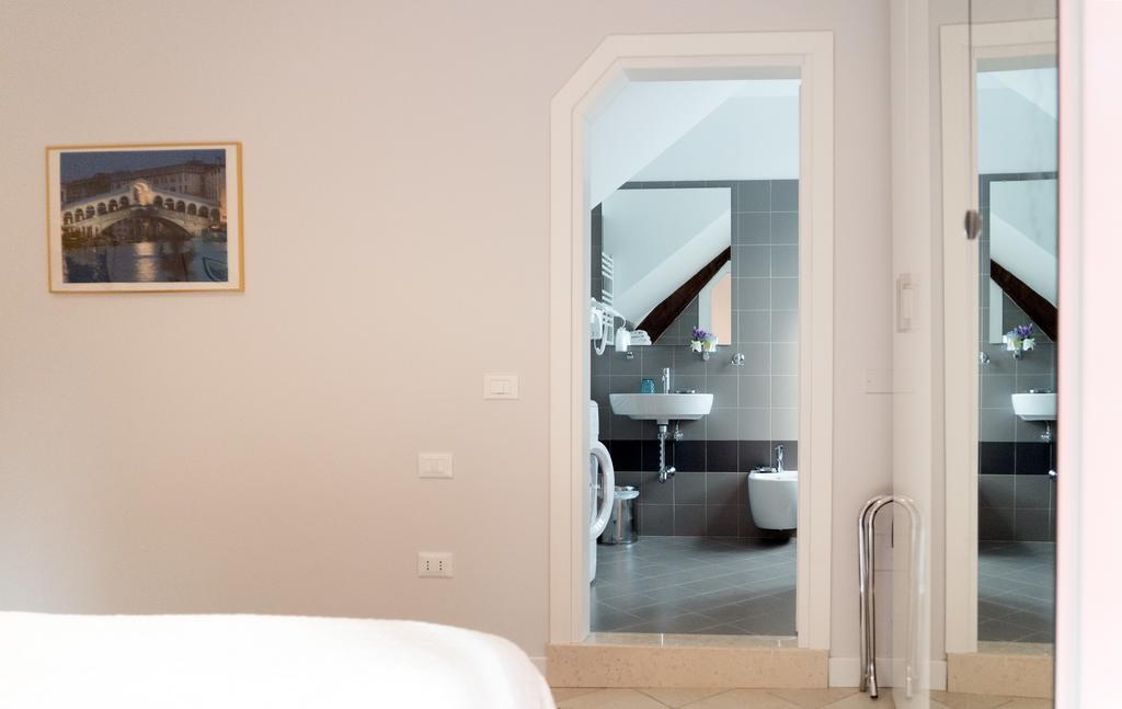 Venier Apartment Venesia Bagian luar foto