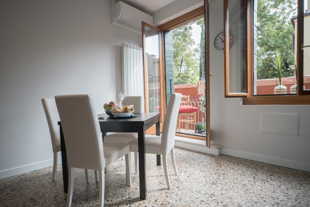 Venier Apartment Venesia Bagian luar foto