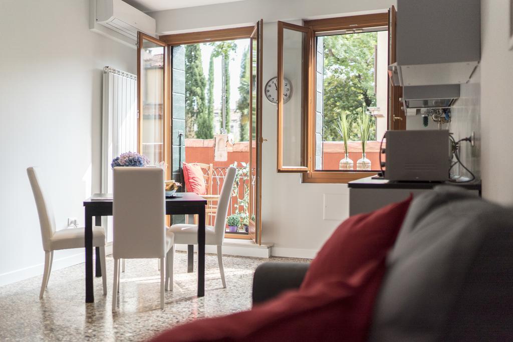 Venier Apartment Venesia Bagian luar foto